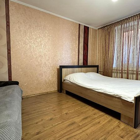 Апартаменти Кравчука, 34А, Порт Сіті Lutsʼk Exterior foto